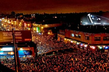Sur la photo ci-dessus: population de Chicago. #WorldSeries #CHAMPS ...