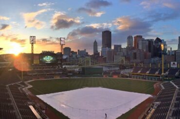 Allons-y! #Jour d'ouverture

: @pittsburghpirates ...