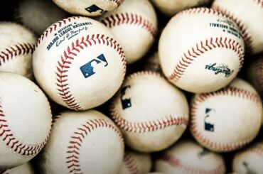 Nous sommes de retour! Partagez vos souvenirs #OpeningDay préférés avec @bankofamerica en utilisant # ...