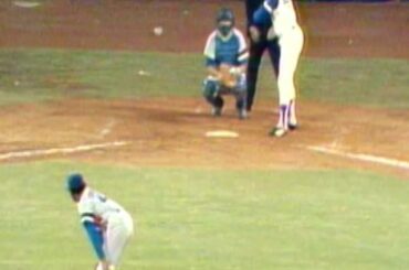 Hammerin 'Hank a lancé il y a 42 ans aujourd'hui le numéro 715. #Legend ...