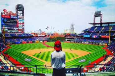 Quoi. Une vue. #OpeningDay #ItsGoodOutHere @ScottsLawn ...