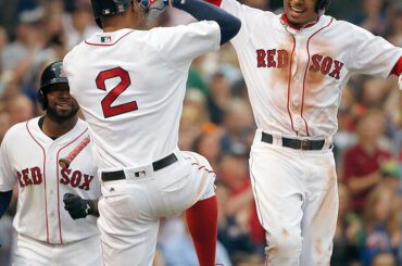 Dernière mise à jour du bulletin de vote AL @esurance #ASG:
1B Hos
2B Altuve
SS Bogaerts
3b manny
C ...