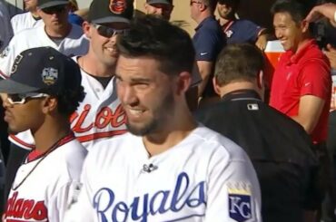 @ hosmer305 connaît la grande scène.
#ASG, présenté par @mastercard ....