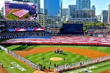 Intros?
Hymne?
Premier pas?

Le #ASG 2016, présenté par @ MasterCard, est ...