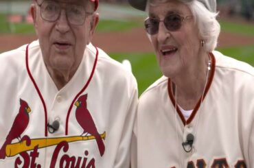Carol et Warren créent ensemble des souvenirs de base-ball depuis 1952. En ...