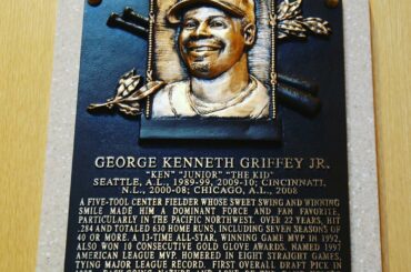 George Kenneth Griffey Jr. Immortalisé. #HOFWKND ...