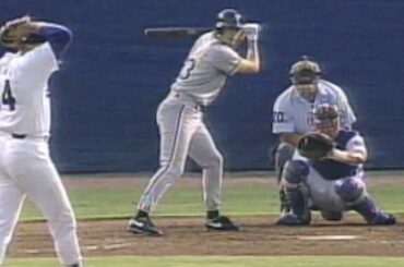 Il y a 23 ans, Nolan Ryan, âgé de 46 ans, ne devait pas être dérangé. #TBT ...