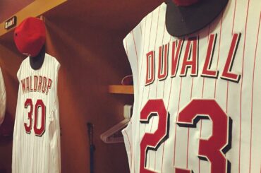 Le @Reds #TurnBackTheClock avec les maillots frais et les maillots sans manches ....