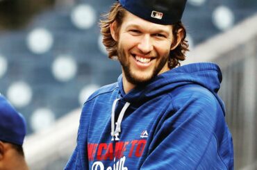 Devinez qui reçoit le ballon pour les @dodgers aujourd'hui? #NLDS ...