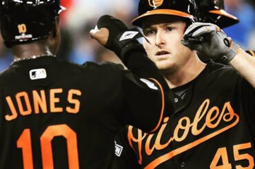 Mark Trumbo a dirigé @MLB dans les home runs.

Il ne s’arrête pas maintenant. #WildCard ...