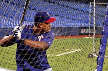 Adrian et sa compagnie ont du travail à faire à Toronto. #postseason ...