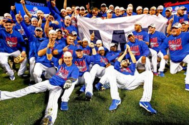 Le W vole.
#CLINCHED ...
