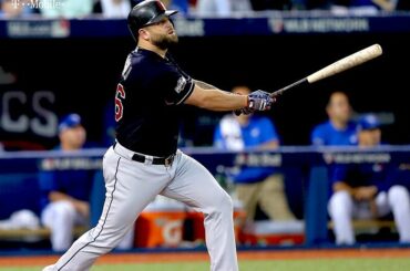 Le #PartyAtNapolis de ce soir a commencé tôt.
#ALCS Game 3 sur @TBSNetwork ....