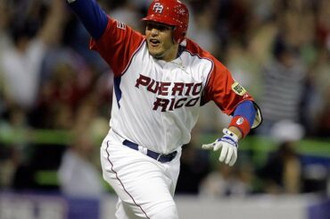 @Cardinals catcher @yadier_marciano_molina s'engage à jouer pour l'équipe de Porto Rico ...
