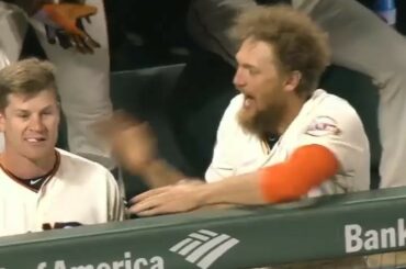 Hunter Pence aime travailler tard le vendredi. #FridayFeeling ...