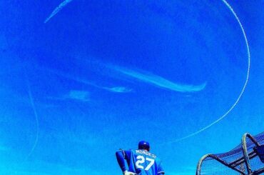 Même le ciel est heureux que le baseball soit de retour. #Entraînement de printemps ...