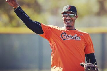 @ SimplyAJ10 cheesin ’à #SpringTraining. ...