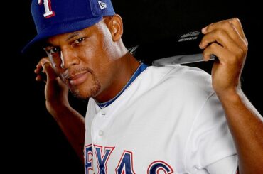 Beltre est juste heureux que personne ne lui ait touché la tête. #Entraînement de printemps...