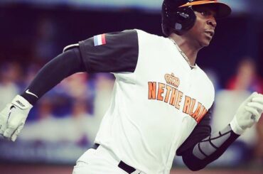 @ sirdidig18, travaillant pour son pays. # Pays-Bas # WBC2017 (via @wbcbaseball ...