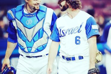 L'équipe d'Israël est bloquée. # WBC2017
(Via: @wbcbaseball) ...
