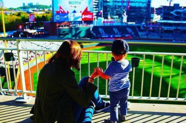 Une fois que vous le voyez, vous êtes accro! #PlayBall (via @playball) ...