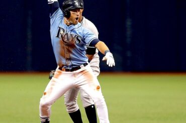 Buste un mouvement. Le baseball est de retour. #Jour d'ouverture...