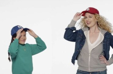 Quel jour demandez-vous?
3 avril.
Mettre. Votre. #CapsOn ....