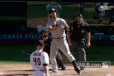 Premier lanceur de l'histoire de @MLB à frapper deux circuits le #OpeningDay?
Bien sûr il ne ...