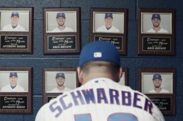 Kyle Schwarber peut se disputer les hits et remporter le Prix de l'employé du mois du # ...