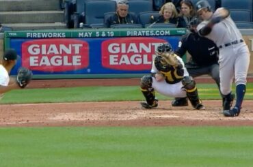 @ thejudge44’s tient cette balle avec mépris. #Tous se lèvent...