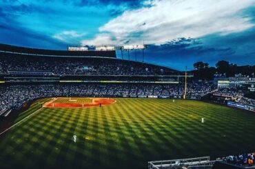 Donnez-nous ce #BaseballSky! ...