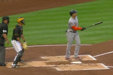 @ giancarlo818 a fait cette chose où il a encore perdu une balle de baseball. #ASGWorthy?
@esura ...