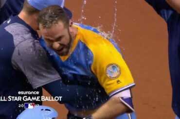 Un programme double? Plus que deux occasions pour @ evan.longoria3 de prouver qu'il est #ASGWort ...