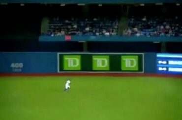 Rien ne peut arrêter @ kpillar11, pas même les murs. #vêtement
Via: @glovework ...