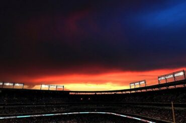 Bonne nuit, . Nous vous laissons avec un #BaseballSky. ...