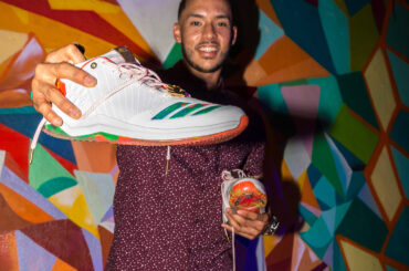 Icon alert @adidasBaseball a présenté un spectacle à Miami hier soir avec le nouveau ...