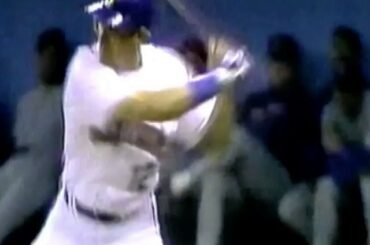 Jeter @therealkengriffeyjr - juste un cran à la ceinture pour @pudgerodrigu ...
