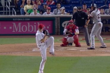 @ Giancarlo818 a le chic pour mettre des balles de baseball en orbite. #StantonSmash ...