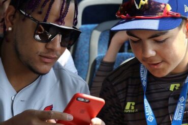 Lorsque vous obtenez cela, suivez @ tsunamy0327. #MLBLittleLeagueClassic (via @p ...