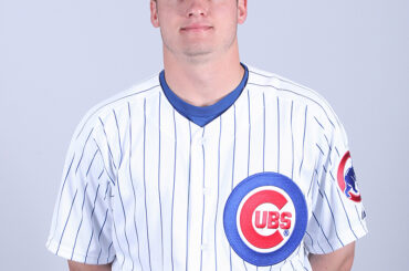 #FlashbackFriday: @ tos_bor20, qui a été sélectionné par les @Cubs, joue à Wrigley pour ...
