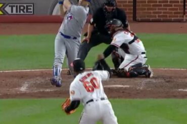 Tour du chapeau, Kendrys Morales! #Écrasé...