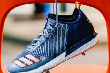 Niveau: Icône. Style:

@teamcjcorrea et @ kris_bryant17 ont personnalisé @adidasBaseball ...