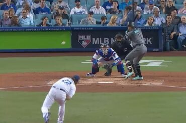 Clayton Kershaw vous laisse juste sans voix. #NLDS ...
