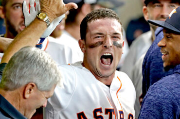 Les Astros sortent en balançant dans #ALDS Game 1 ....