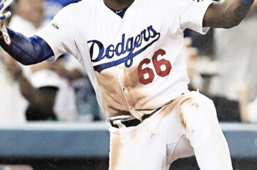 Les @Dodgers sont en contrôle.
Ils prennent une avance de 2-0 en série et sont une victoire ...
