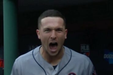 Il y a plus d’un monstre à Fenway. #ALDS ...