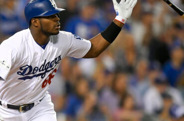 Une foule immense pour la clinique des @dodgers. #NLDS ...