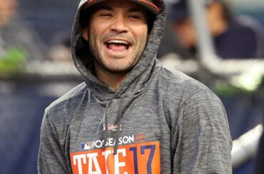 Difficile de ne pas sourire quand vous êtes @ josealtuve27. #ALCS ...