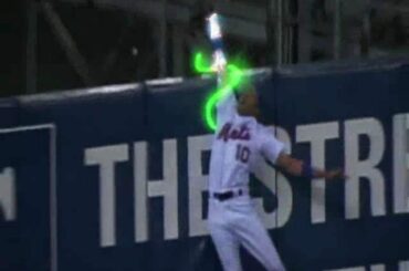 La meilleure capture de #NLCS? #glovework #tbt (via @glovework) ...