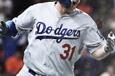 Cette série est liée. @Dodgers subit sa première défaite à domicile à Houston, remportez le jeu énorme ...